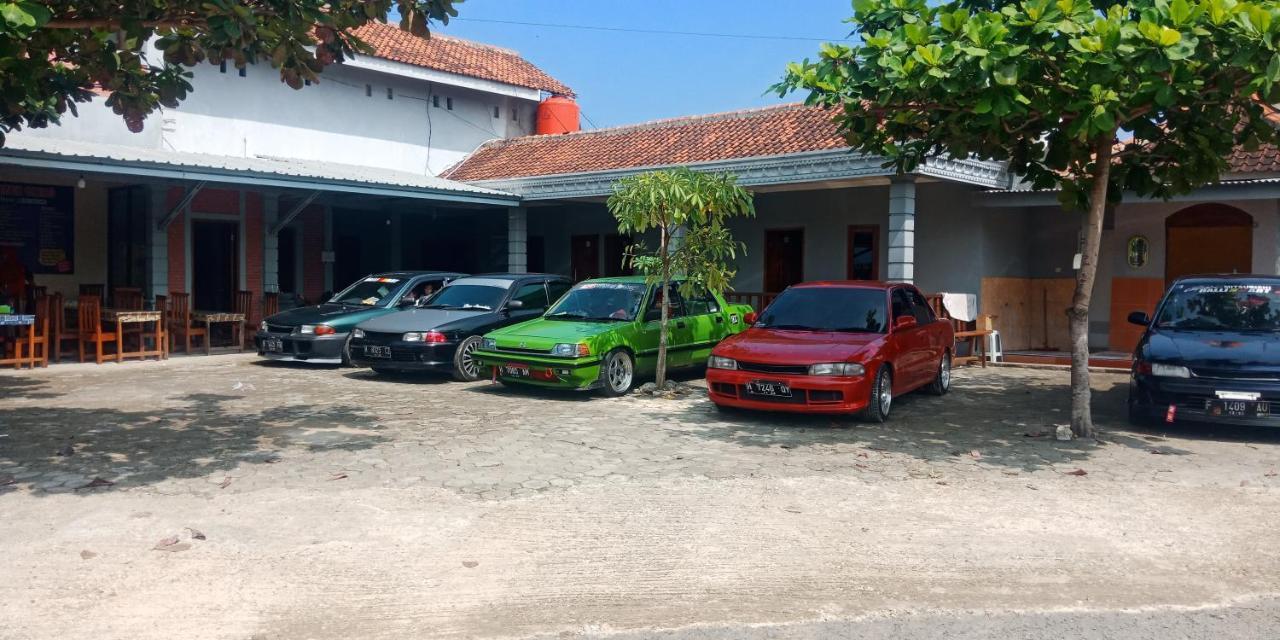 Platar Ombo Homestay Kalak Luaran gambar