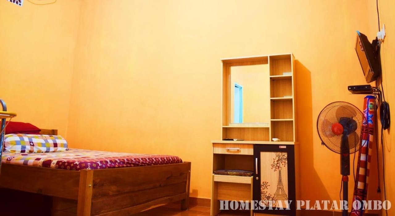 Platar Ombo Homestay Kalak Luaran gambar